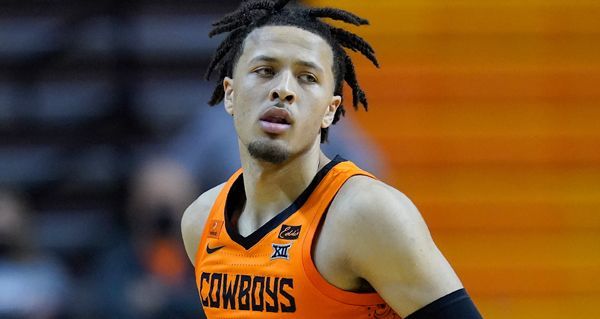 三人领先的 三人领先的