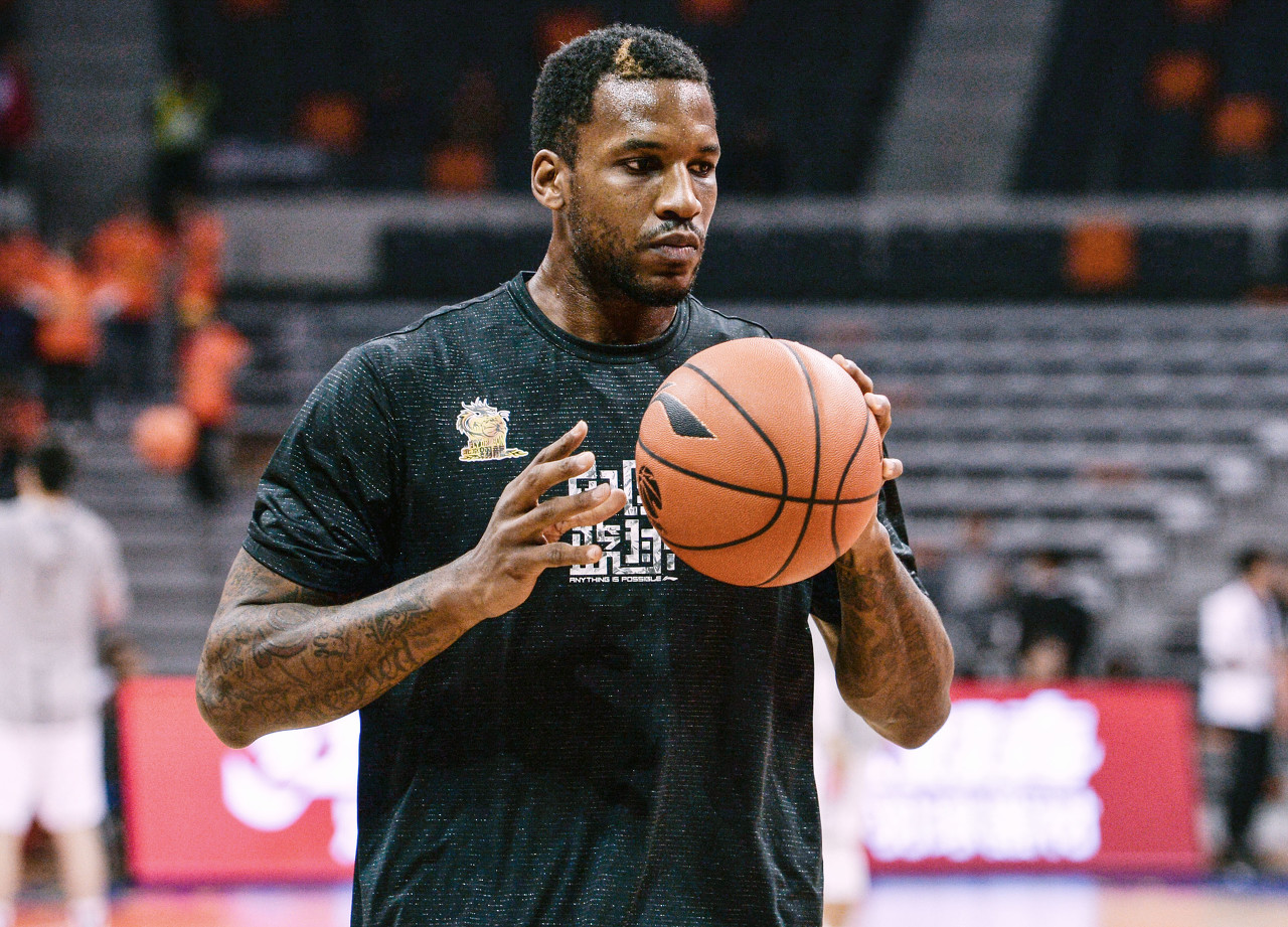 阿布扎比登 阿布扎比登