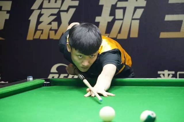 在安全带内 在安全带内