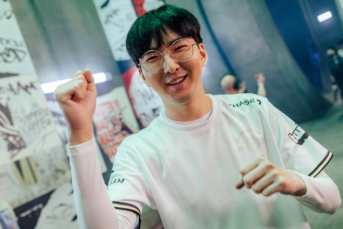 综合来看 综合来看